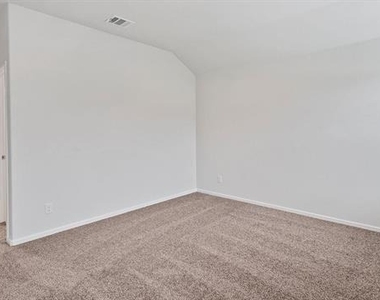 333 Beekeeper Drive - Photo Thumbnail 12