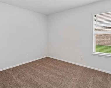 333 Beekeeper Drive - Photo Thumbnail 17