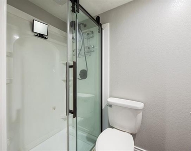 1708 Florence Drive - Photo Thumbnail 19