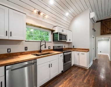 1708 Florence Drive - Photo Thumbnail 12