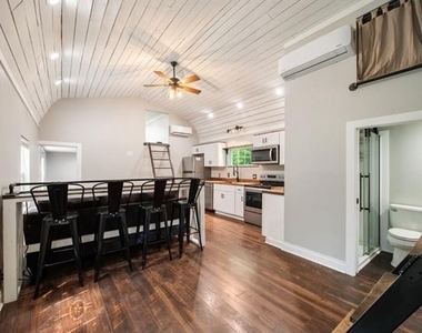 1708 Florence Drive - Photo Thumbnail 10