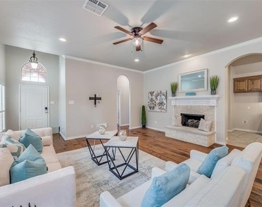 1305 Snowberry Drive - Photo Thumbnail 4