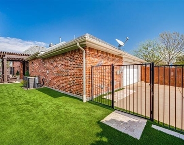 1305 Snowberry Drive - Photo Thumbnail 24