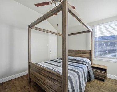 10101 Benwick Drive - Photo Thumbnail 13