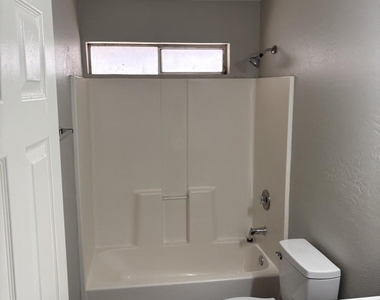 315 N Horne -- - Photo Thumbnail 9