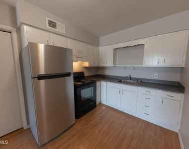 563 N Cherry -- - Photo Thumbnail 5