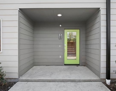 4713 Bryan Street - Photo Thumbnail 1