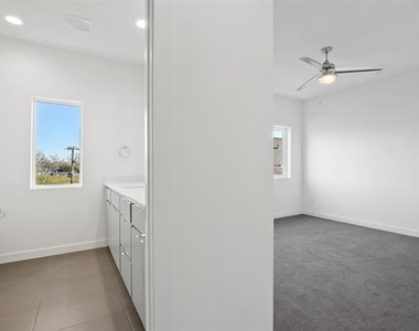 4713 Bryan Street - Photo Thumbnail 27