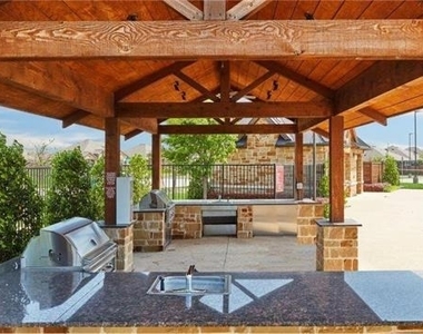 1608 Helmoken Falls Drive - Photo Thumbnail 18