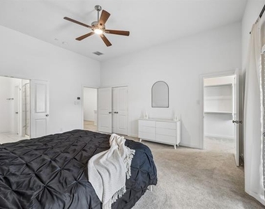 1425 Alberti Avenue - Photo Thumbnail 15
