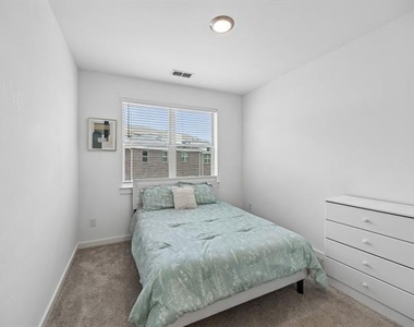 1425 Alberti Avenue - Photo Thumbnail 25