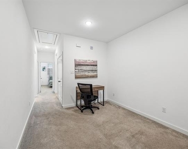1425 Alberti Avenue - Photo Thumbnail 21
