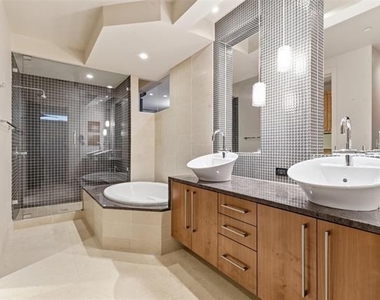 2600 W 7th Street - Photo Thumbnail 17