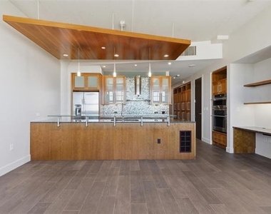 2600 W 7th Street - Photo Thumbnail 10