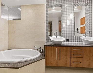 2600 W 7th Street - Photo Thumbnail 18