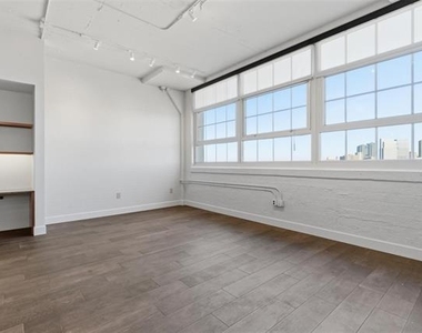 2600 W 7th Street - Photo Thumbnail 14