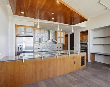 2600 W 7th Street - Photo Thumbnail 6