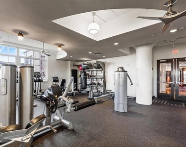 2600 W 7th Street - Photo Thumbnail 35