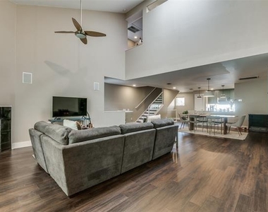 4213 Dickason Avenue - Photo Thumbnail 15