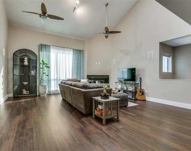 4213 Dickason Avenue - Photo Thumbnail 12