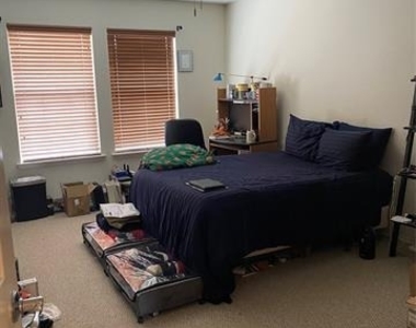 2719 Olympic Park Drive - Photo Thumbnail 7