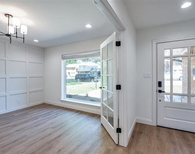 3772 Weeburn Drive - Photo Thumbnail 17