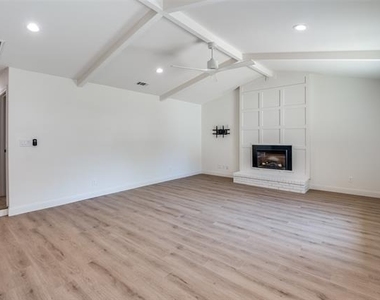 3772 Weeburn Drive - Photo Thumbnail 19
