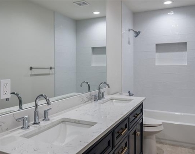 3772 Weeburn Drive - Photo Thumbnail 31