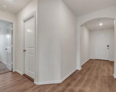 722 Windmill Street - Photo Thumbnail 8