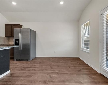 722 Windmill Street - Photo Thumbnail 12