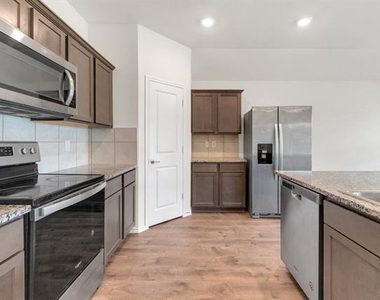 722 Windmill Street - Photo Thumbnail 16