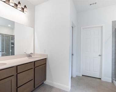 715 Parkside Drive - Photo Thumbnail 20