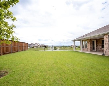 715 Parkside Drive - Photo Thumbnail 34
