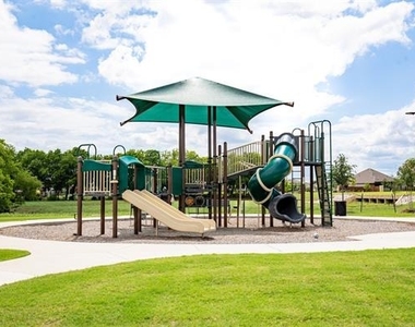 715 Parkside Drive - Photo Thumbnail 36