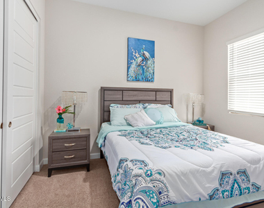 4826 E Helena Drive - Photo Thumbnail 12