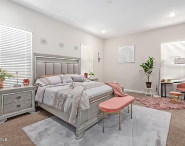 4826 E Helena Drive - Photo Thumbnail 7