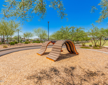 4826 E Helena Drive - Photo Thumbnail 15