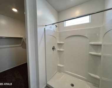 3532 N Sequoia Street - Photo Thumbnail 9