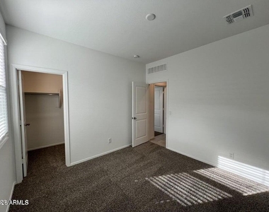 3532 N Sequoia Street - Photo Thumbnail 13