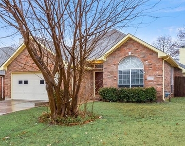 4309 Lone Rock Court - Photo Thumbnail 2