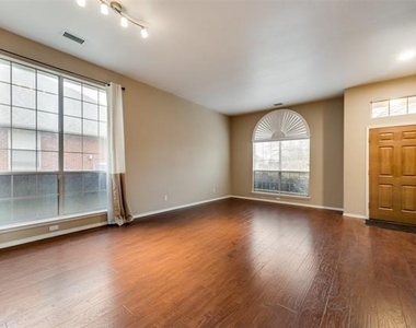 4309 Lone Rock Court - Photo Thumbnail 4