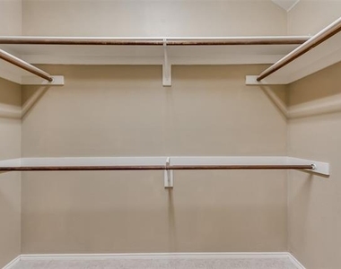 4309 Lone Rock Court - Photo Thumbnail 12