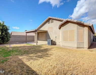197 W Oxford Lane - Photo Thumbnail 7