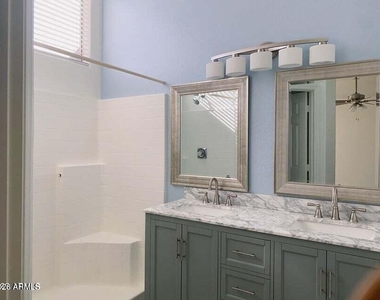 197 W Oxford Lane - Photo Thumbnail 5