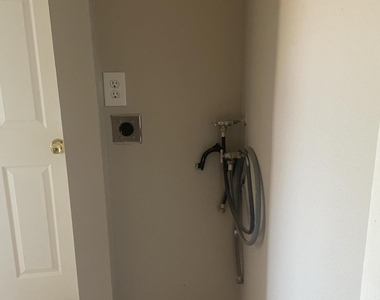 860 E Brown Road - Photo Thumbnail 10