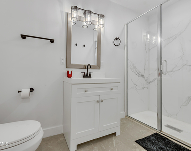 1118 W Tulane Drive - Photo Thumbnail 7