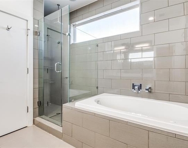 1907 Summit Avenue - Photo Thumbnail 22