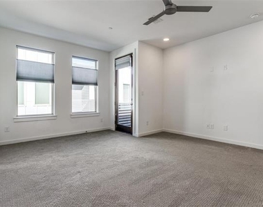 1907 Summit Avenue - Photo Thumbnail 18