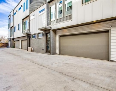 1907 Summit Avenue - Photo Thumbnail 1