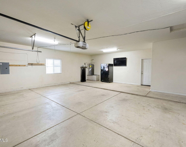 10930 S Banjo Way - Photo Thumbnail 38